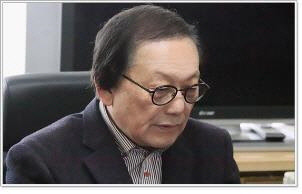 이태수 시인.  이상화기념사업회 제공